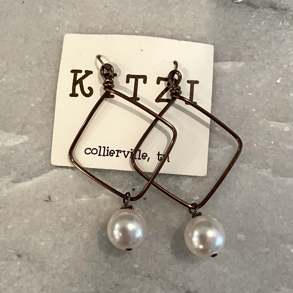 Kitzi Earrings